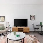 Sienna By Halu!, Cozy Apt In Main Shopping District